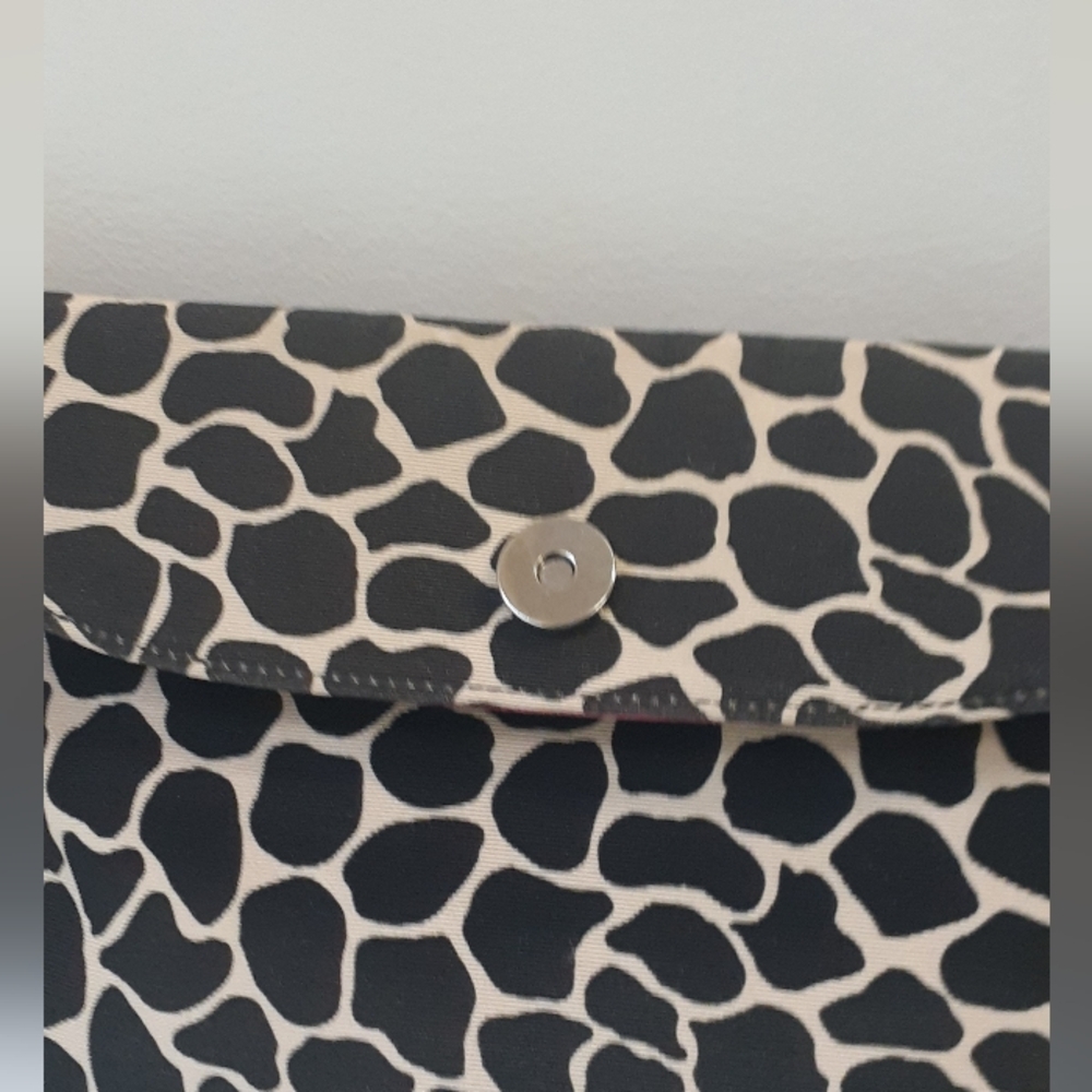 Kate Spade Cream and Brown Shoulder Bag - Picture 3 of 5